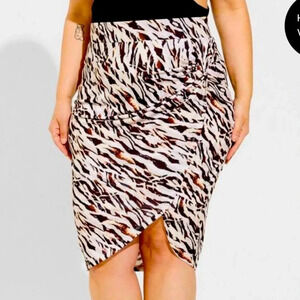 ZEBRA SKIRT TORRID